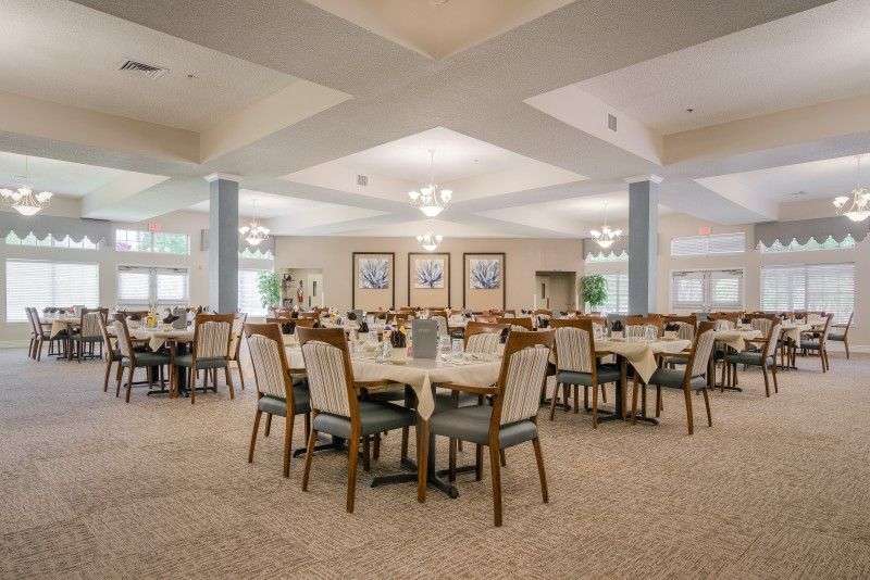 Our exquisite dining room where you will enjoy restaurant style dining; eating food prepared by our executive chefs!
