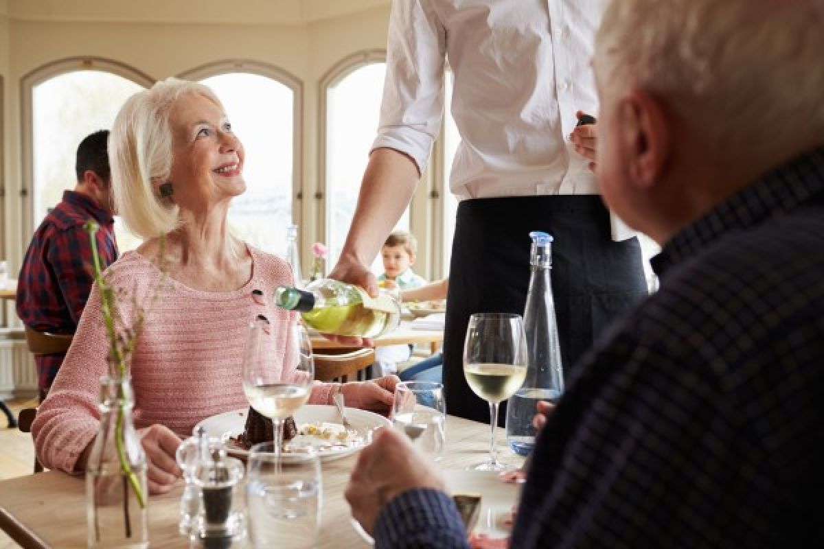 Resort-Style Dining
